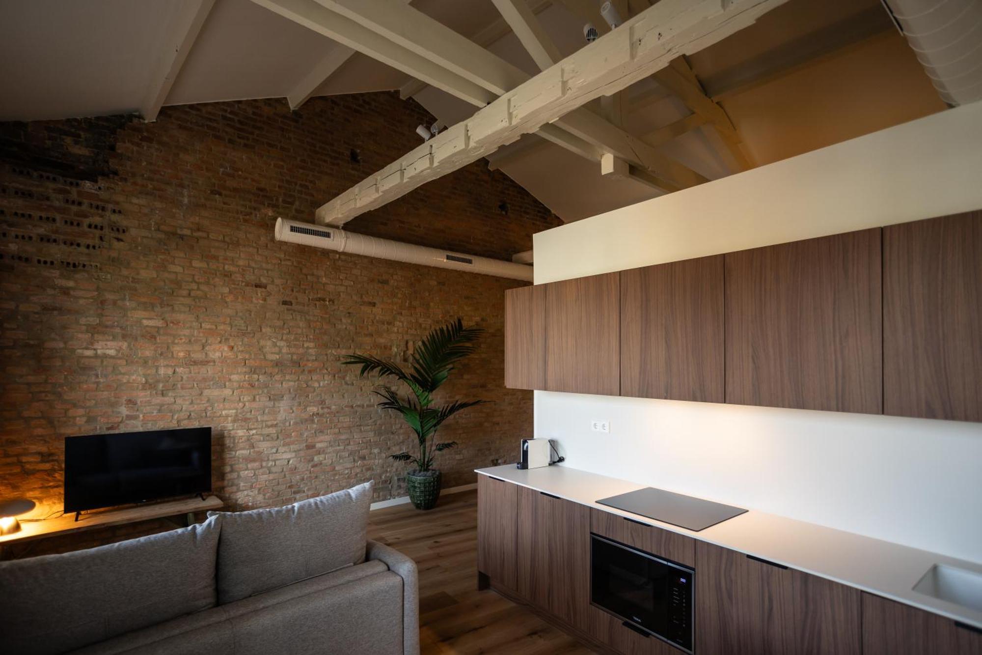 Azcarraga Apartment *